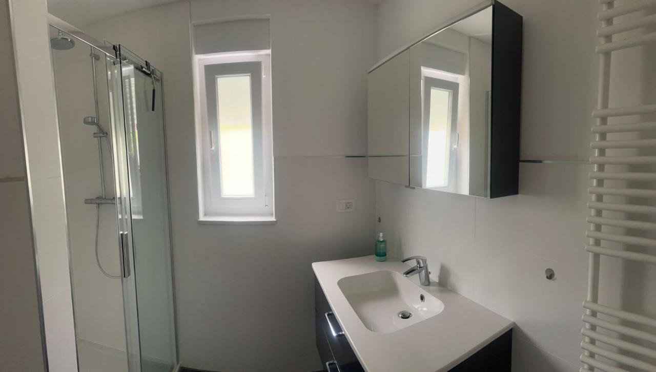 Apartmani Lana Rab Town Eksteriør billede