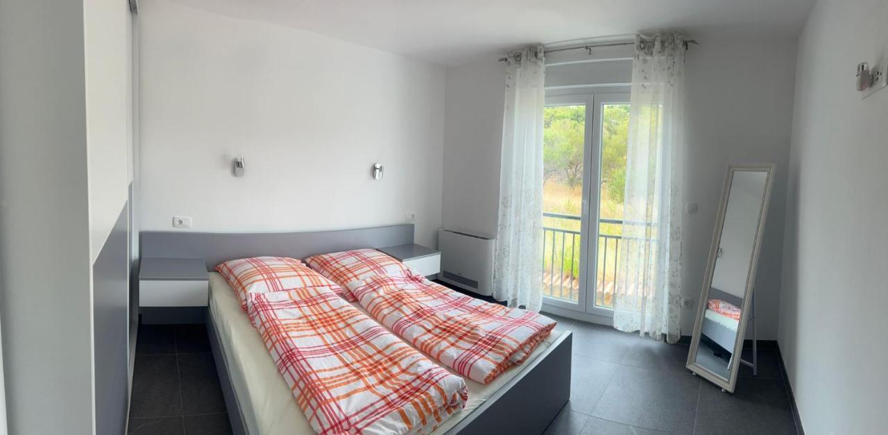 Apartmani Lana Rab Town Eksteriør billede