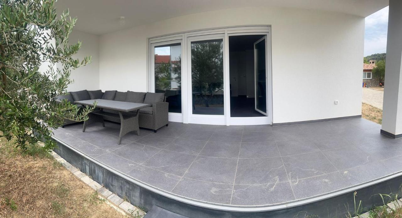 Apartmani Lana Rab Town Eksteriør billede
