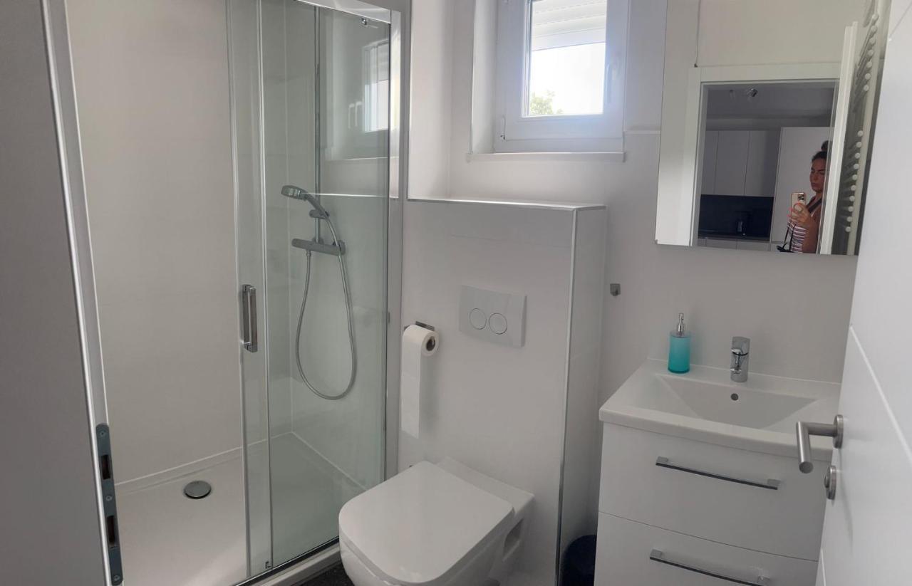 Apartmani Lana Rab Town Eksteriør billede